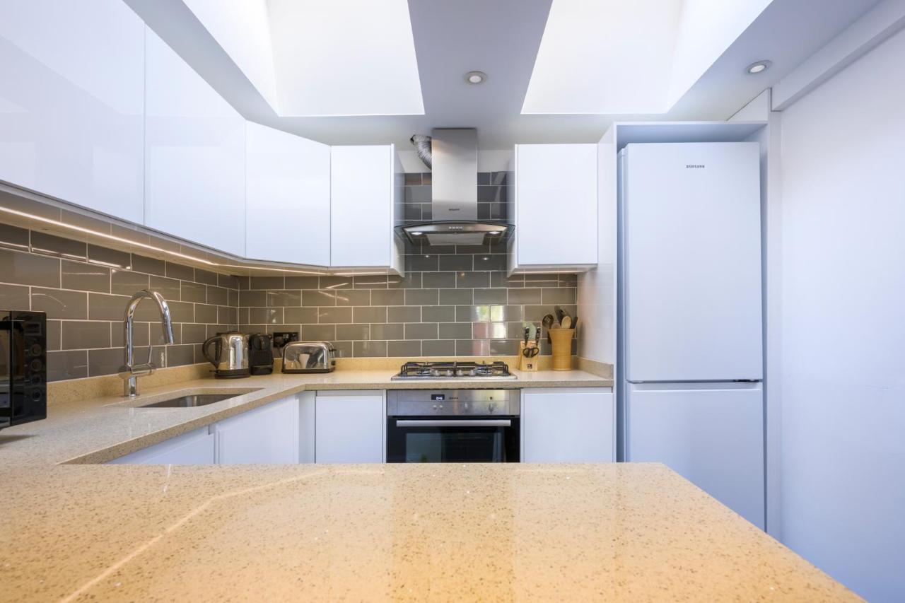 Holiday home Delightful Bird Sisters With Free Parking Brighton