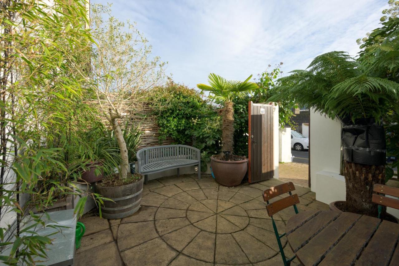 Holiday home Delightful Bird Sisters With Free Parking Brighton