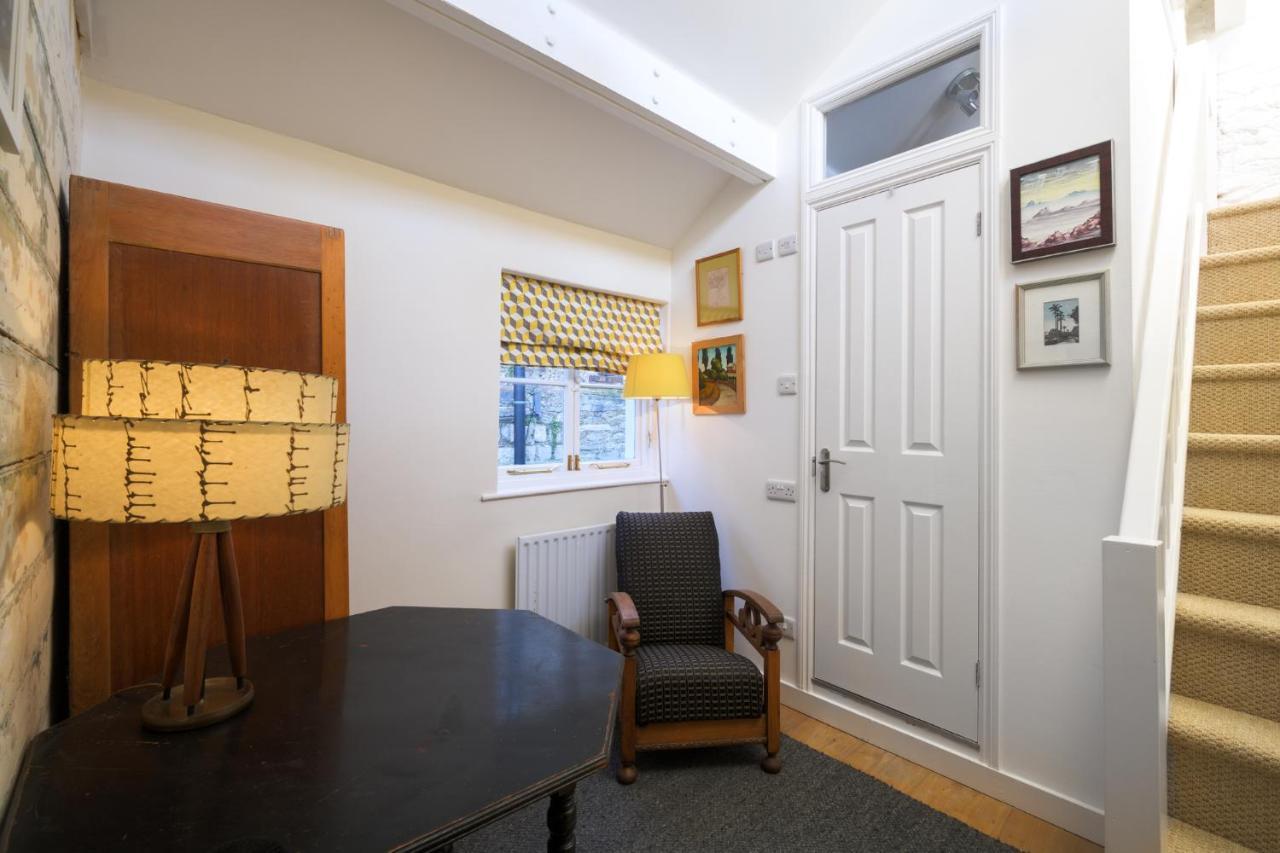 Holiday home Delightful Bird Sisters With Free Parking