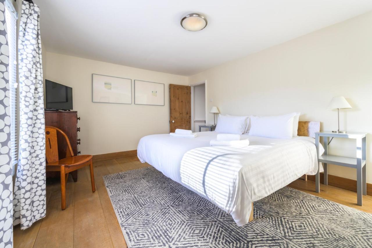 Delightful Bird Sisters With Free Parking Holiday home Brighton